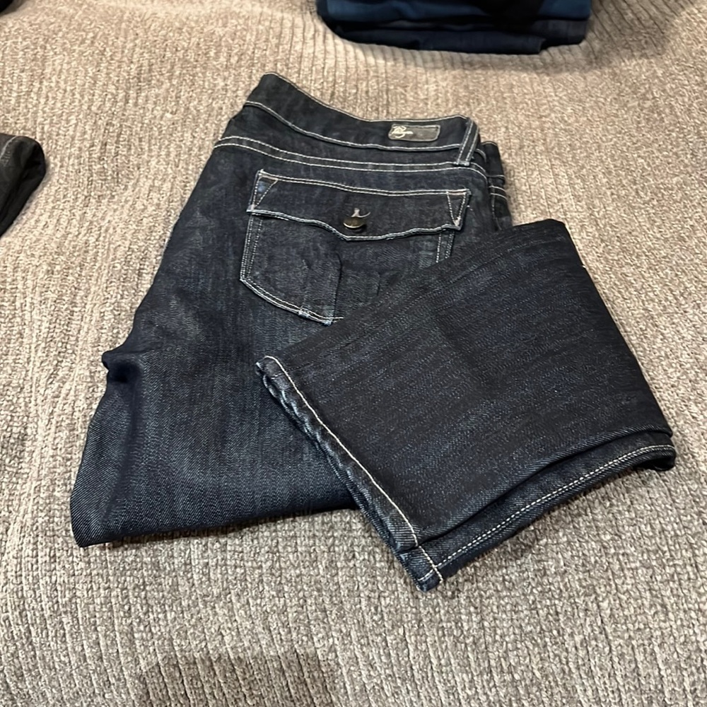 Paige skyline like new 31 dark denim inseam 28